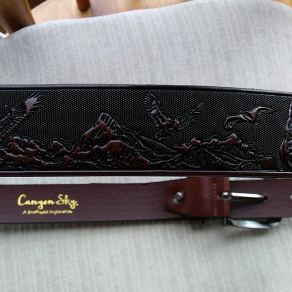 Canyon Sky Eagle Leather Honeycomb Print Belt - Picture 8 of 16